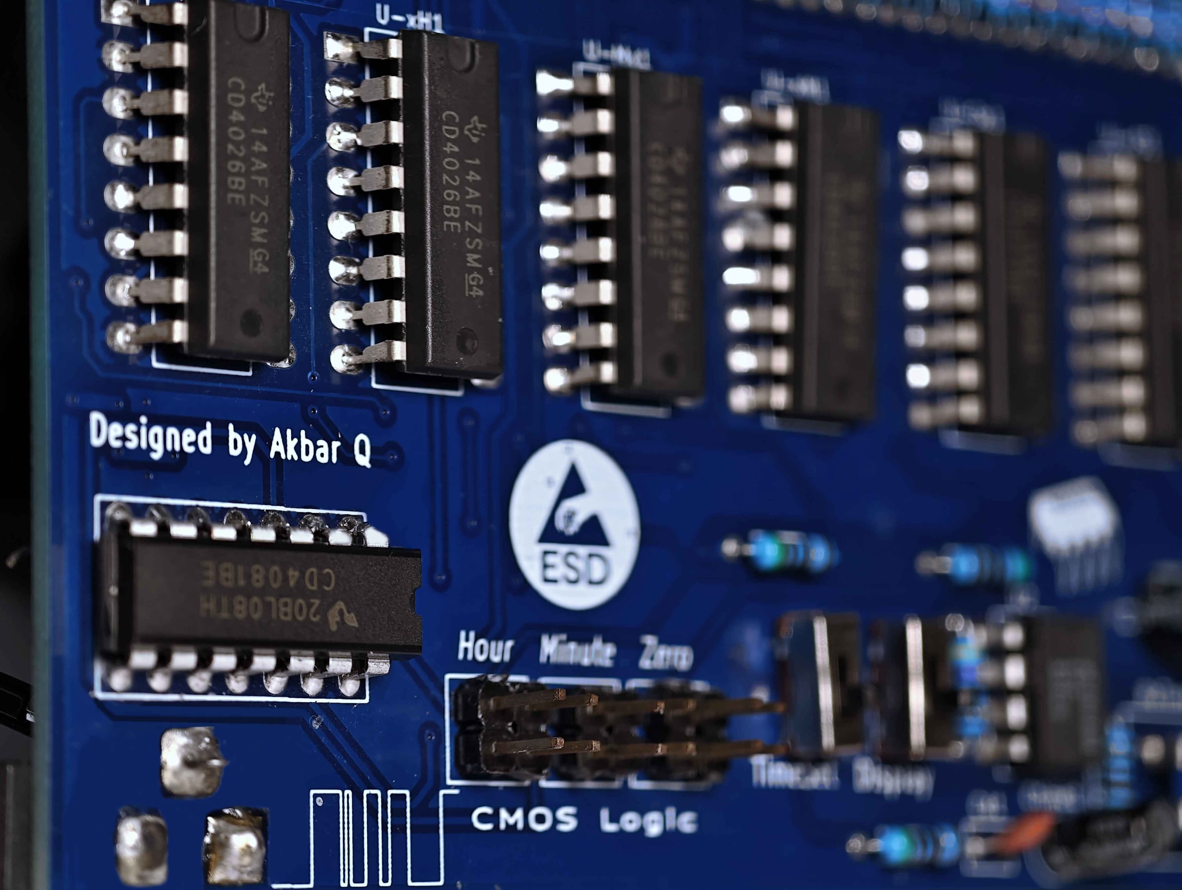 CMOS Logic Development Board